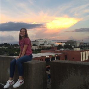 Meet your Posher, Natalie